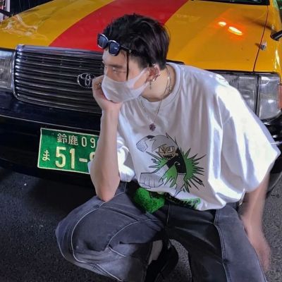 ins超酷成熟男生头像/拐个弯 与生活和解 得失都随意.(图4)