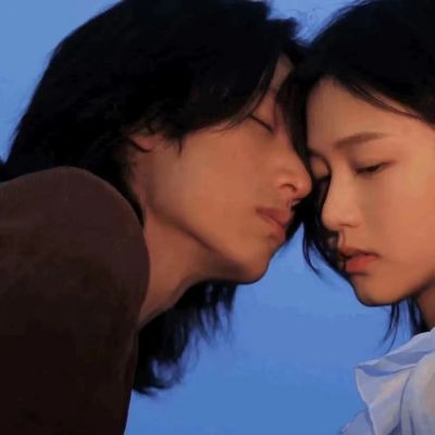 ins情侣头像一对两张/该释怀就释怀 没有人会一直原地踏步(图4)