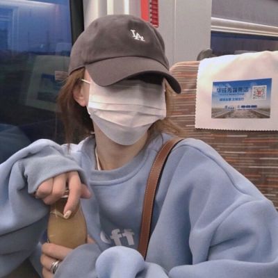 戴口罩女生微信头像意境可爱(图7)