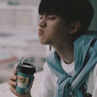 ins文艺范超酷男生头像(图1)