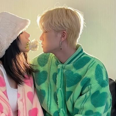 情侣头像ins/分享欲是靠回应持续的(图14)