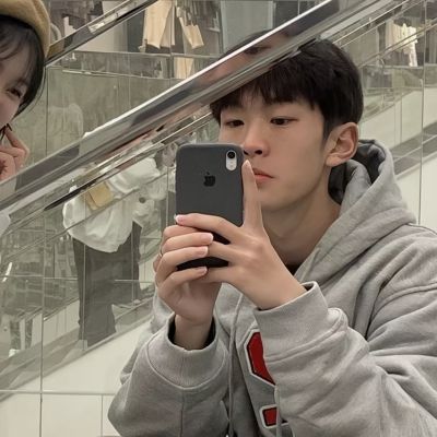 情侣头像ins/分享欲是靠回应持续的(图2)