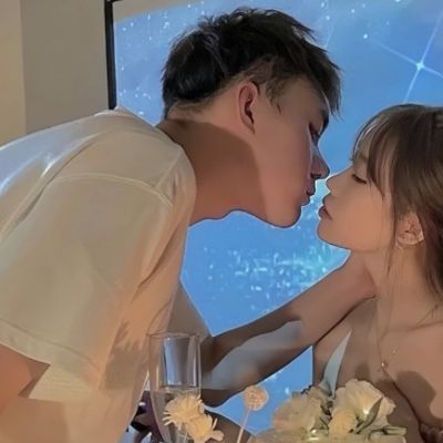 情侣头像ins/分享欲是靠回应持续的(图4)