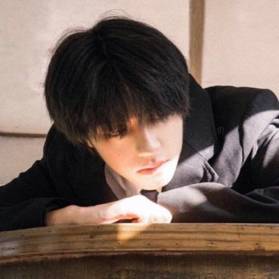 ins小清新文艺范男头小伙子真不错年纪轻轻的就这么年轻了(图17)