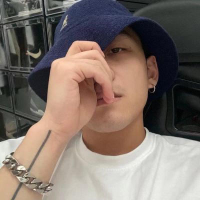 只是我刚好递外套，只是你刚好想拥抱.(图10)