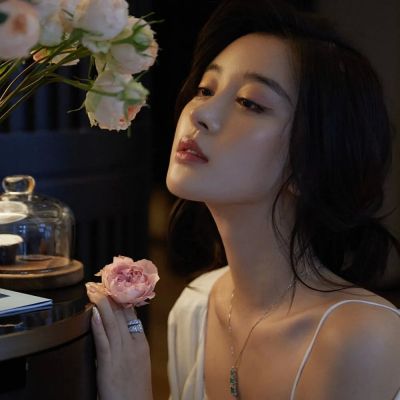 小众氛围感女头★天空蔚蓝蔚蓝的，就像我对你的心，永远都看不透(图7)