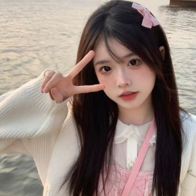 “放下世俗的眼光，去追随你的光。”(图9)