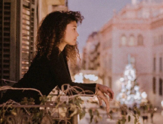 既文艺又甜的情话：苦一点没关系，我甜。