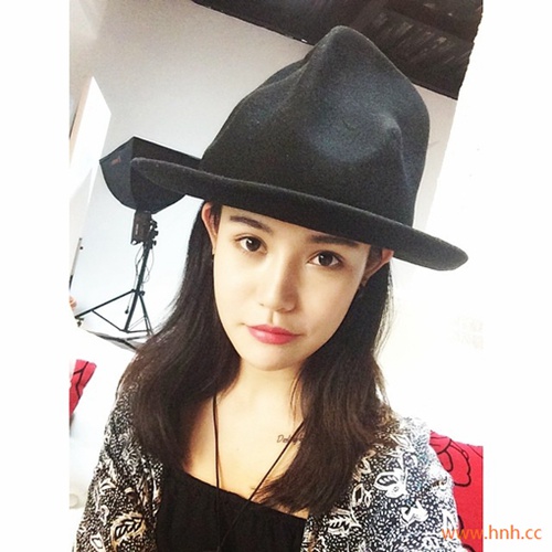 我想要的很简单 但你永远买不起