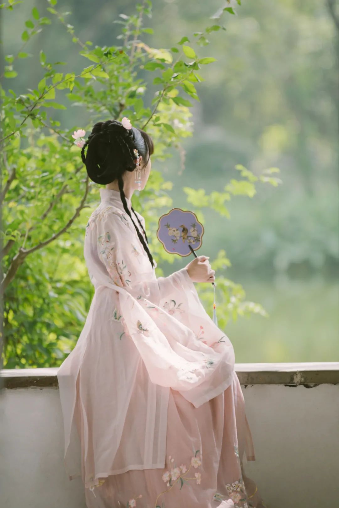 最适合发微信心情的诗句，挑一句发朋友圈吧