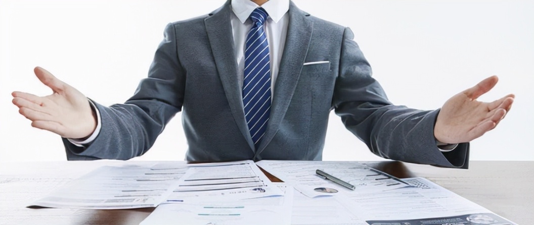 在职场能干不如会干，想要得到老板的偏爱，就要懂得“管理领导”