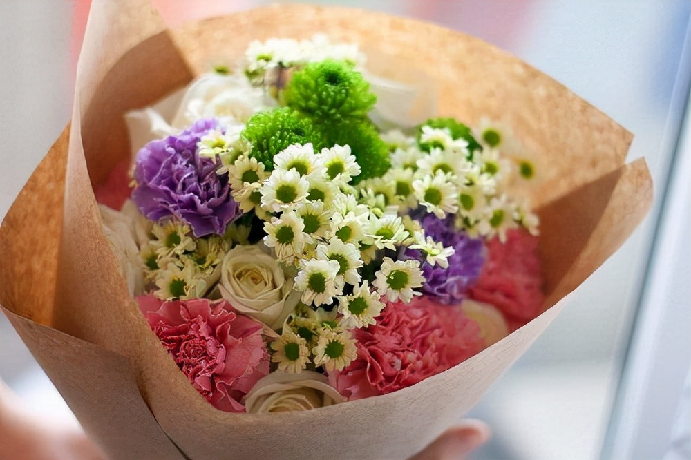 半夜心痛到睡不着的说说文案