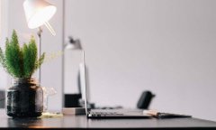 工作中经常受委屈，聪明人从不会硬坚持，难怪他们能赢的人生