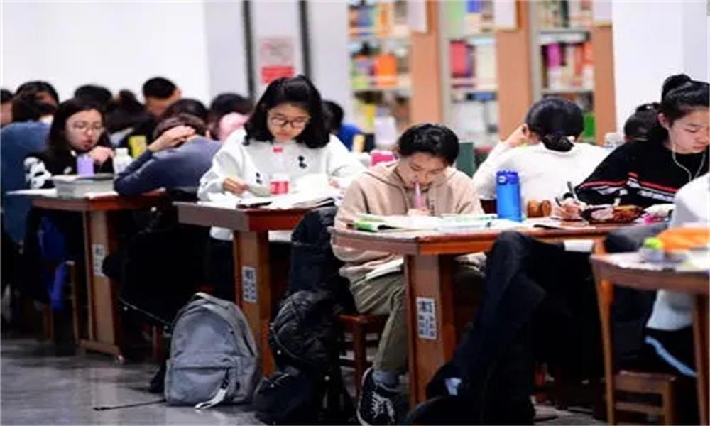 那些被老师称赞的作文，都蕴含了这两个要素，学长偷偷告诉你