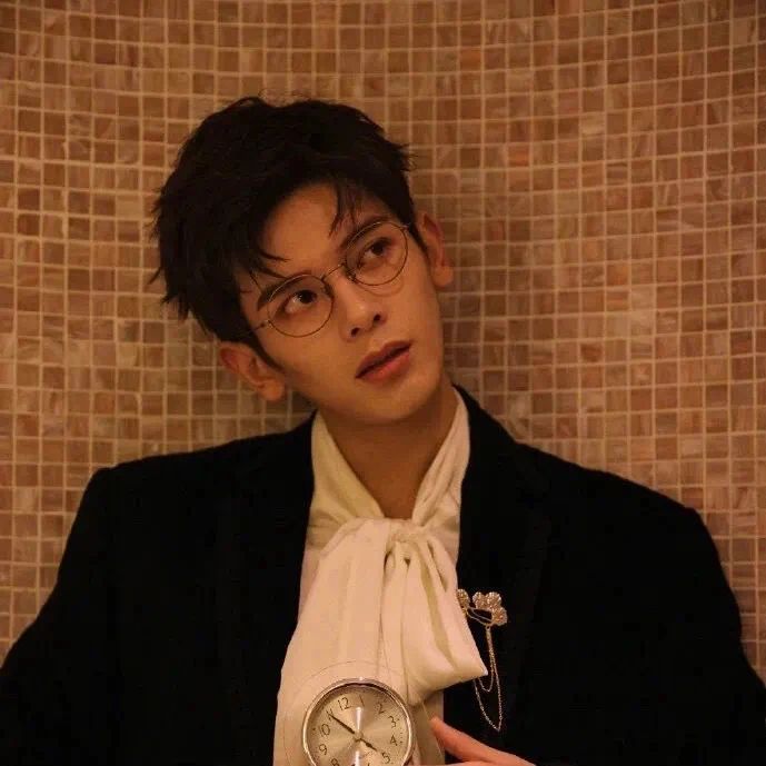 一批个性微信头像