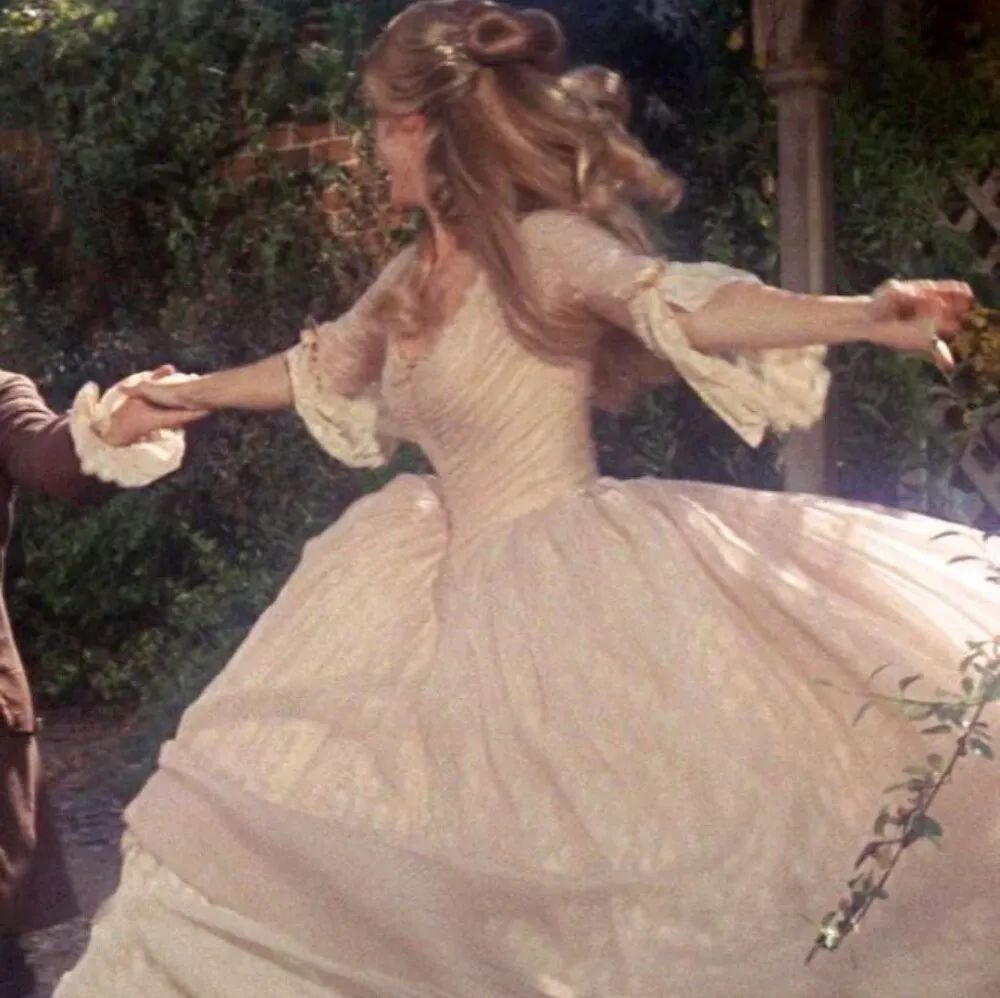 今日份最新头像，有被美到