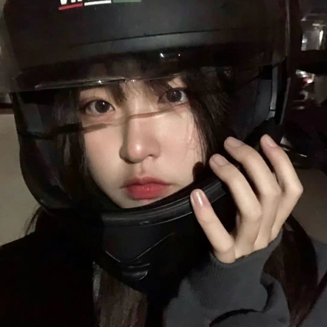 一组心动的头像