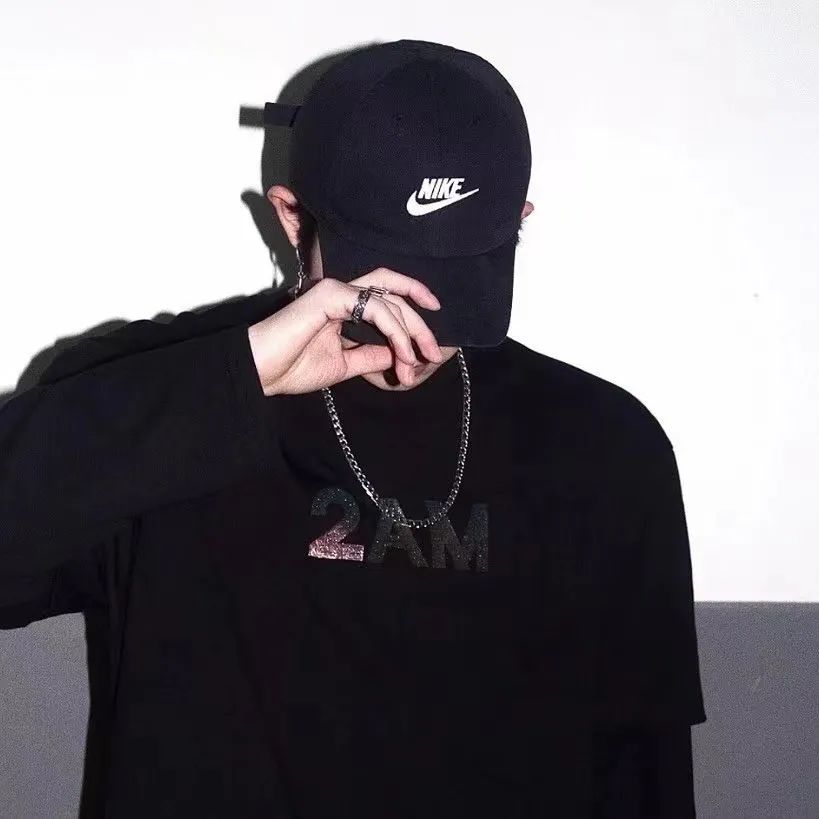 一组心动的头像