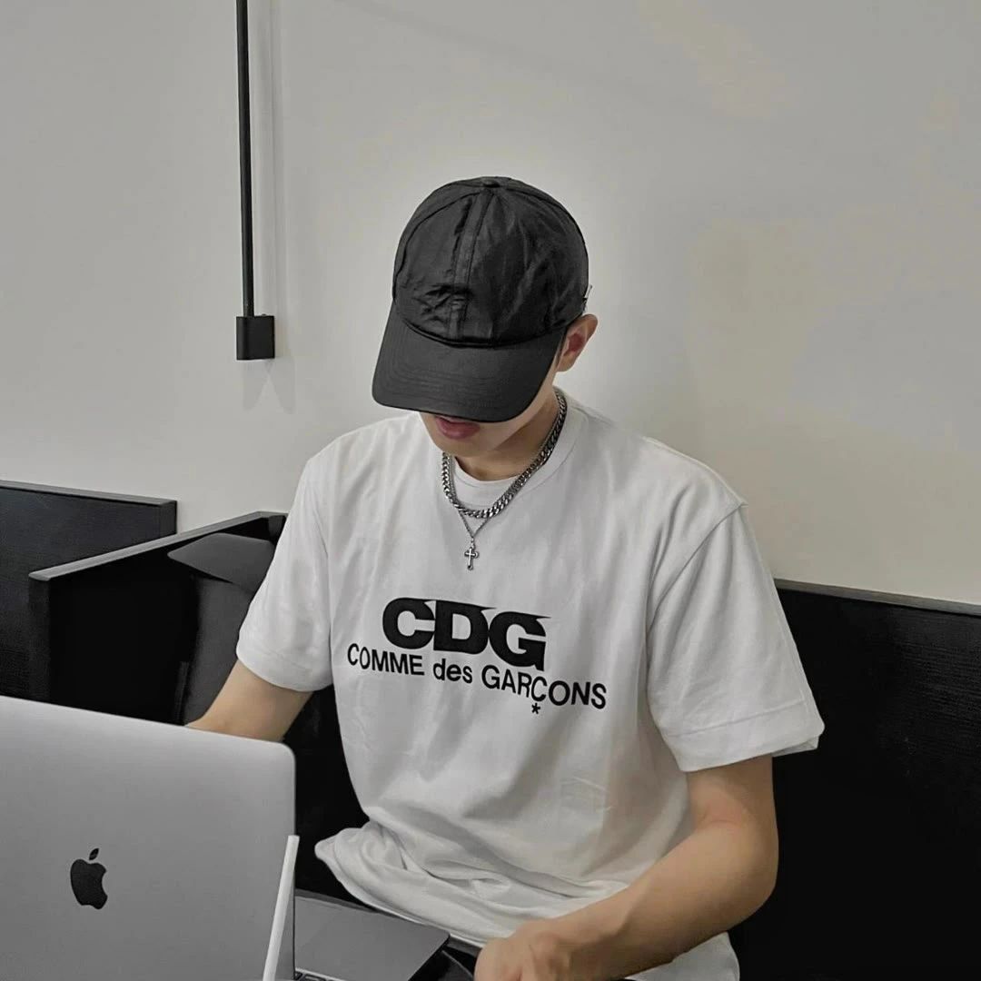 一组心动的头像