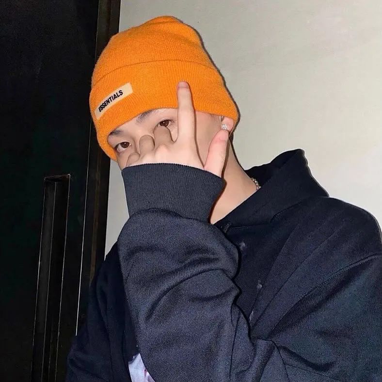 一组心动的头像