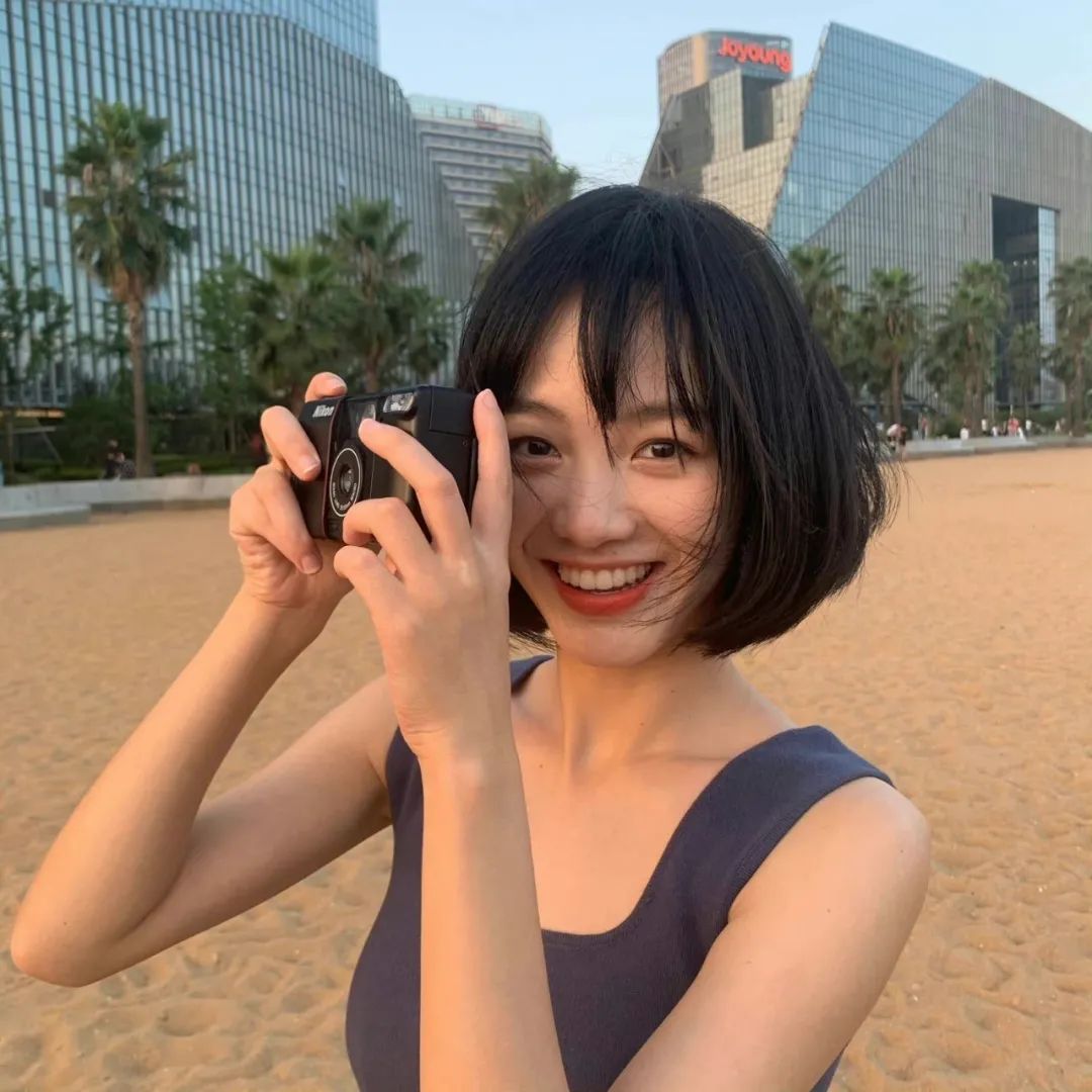 一组心动的头像