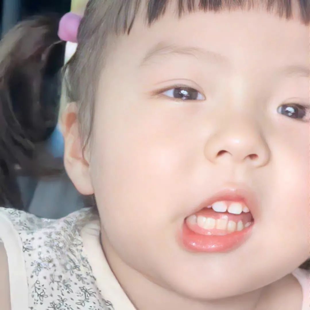 一组心动的头像