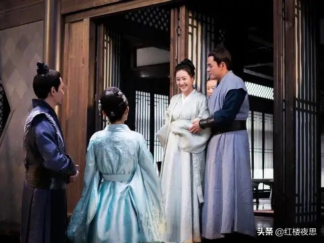 知否原著：职场上那些看上去最平庸的人，是靠什么过得如鱼得水的