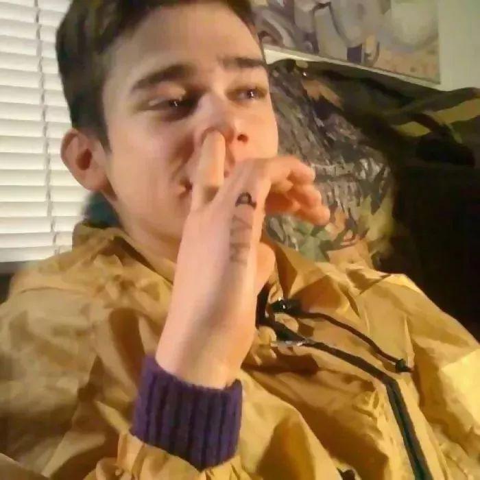 一看忍不住笑喷的网名好玩有意思